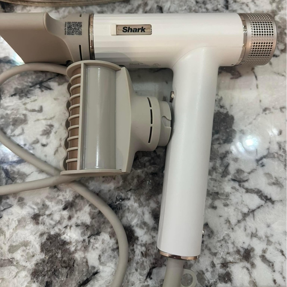 Shark hair dryer and attachments!